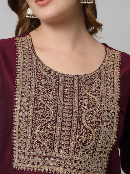 Silk Blend Kurta & Trouser Set with Organza Dupatta