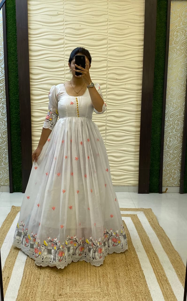 Soft Crush Gown with Pichwai Embroidery & Arco Border – Fully Stitched