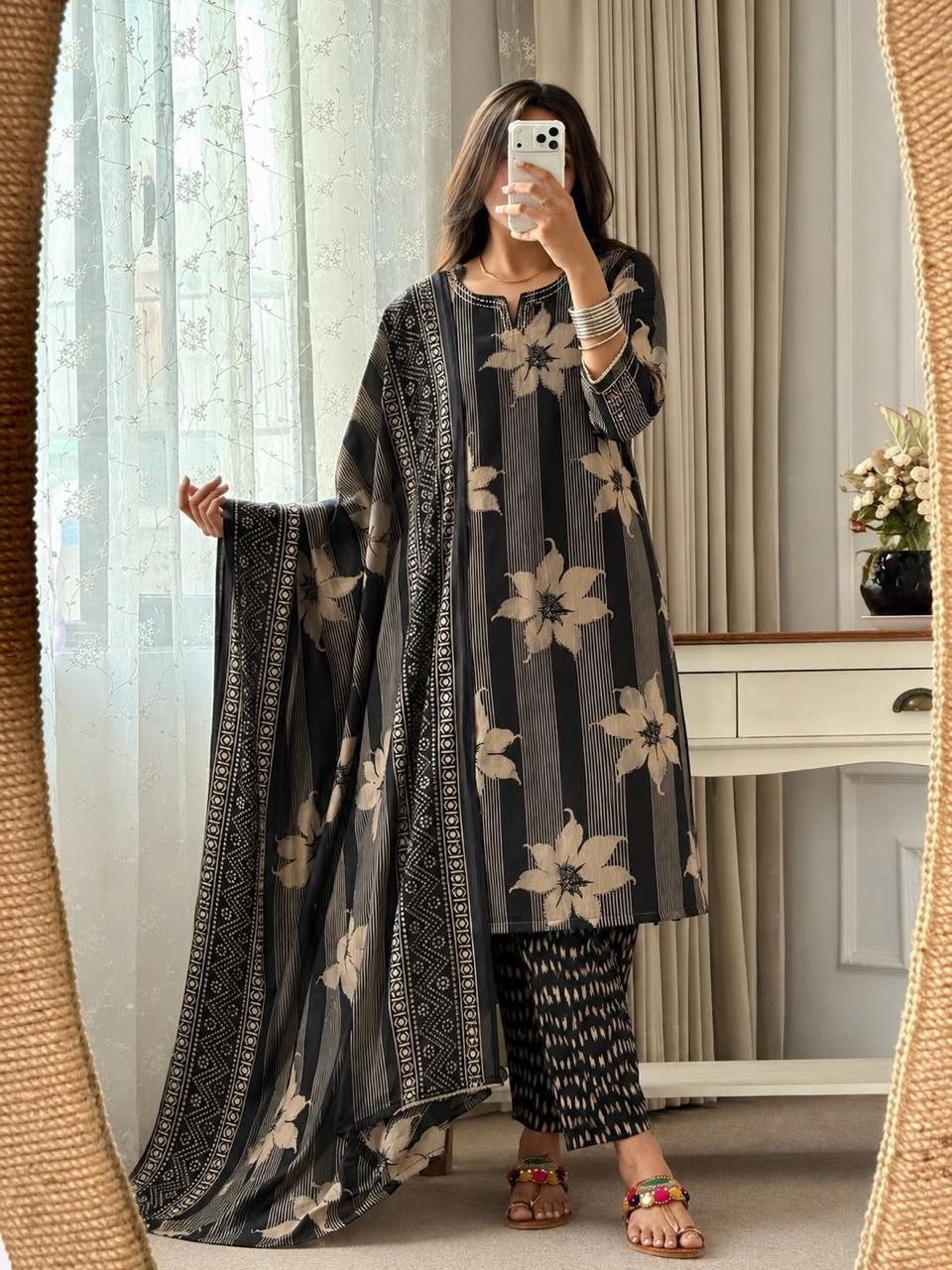 Straight Kurta 3-Piece Set with Machine Print & Embroidery Work