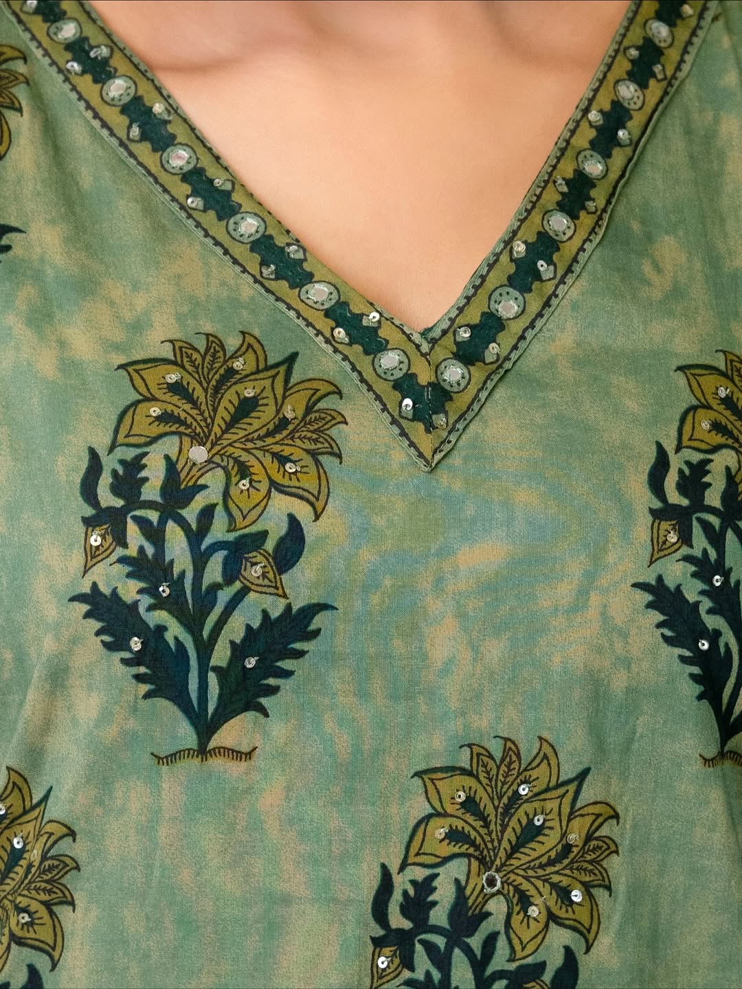 V Neck Azrak Floral Print Cotton Suit Set with Kurti, Pant & Dupatta