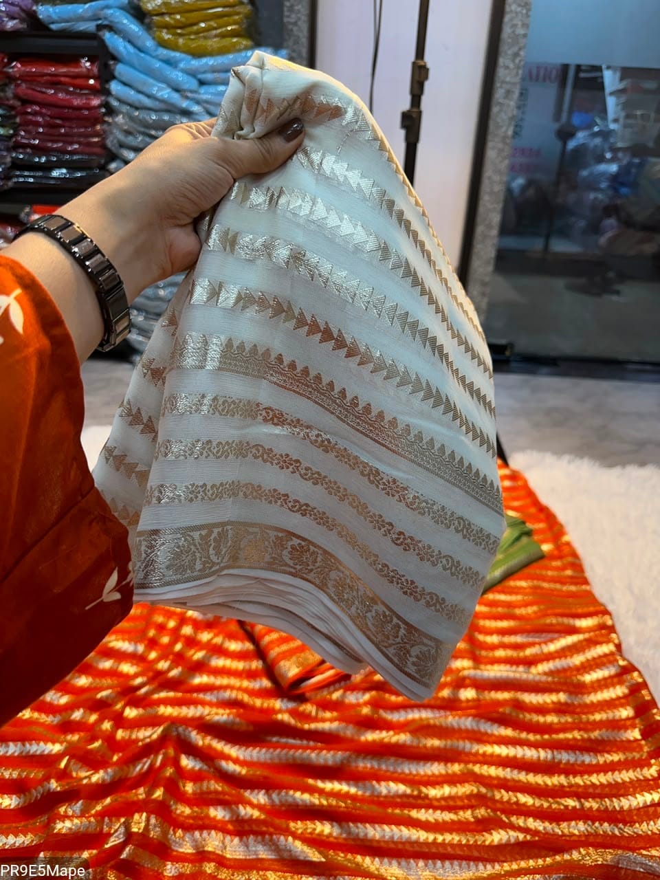 Viscose Georgette Saree with Running Blouse