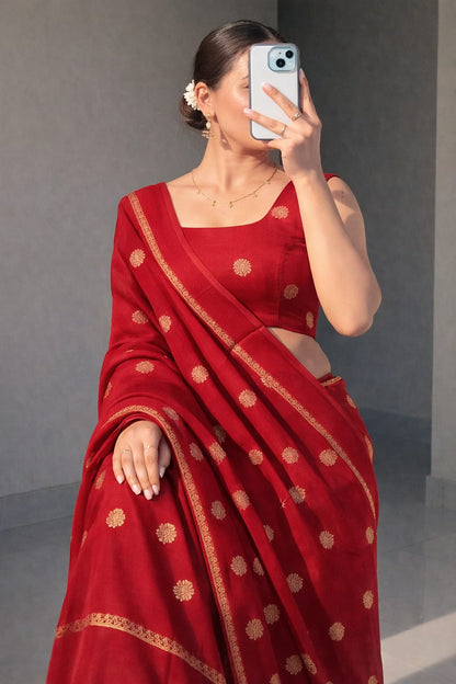 Viscose Silk Saree with Satin Border & Jacquard Leaf Design