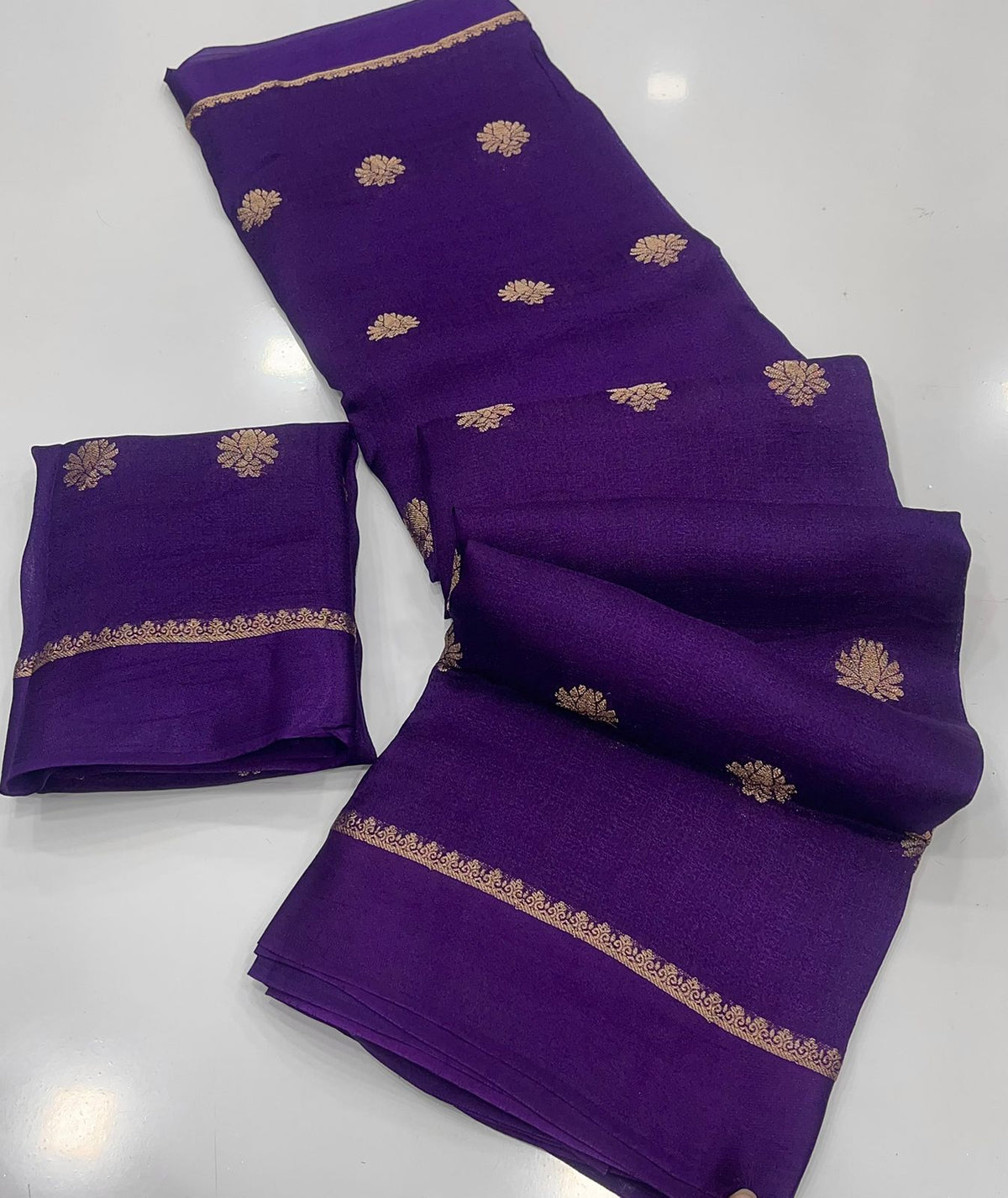 Viscose Silk Saree with Satin Border & Jacquard Leaf Design