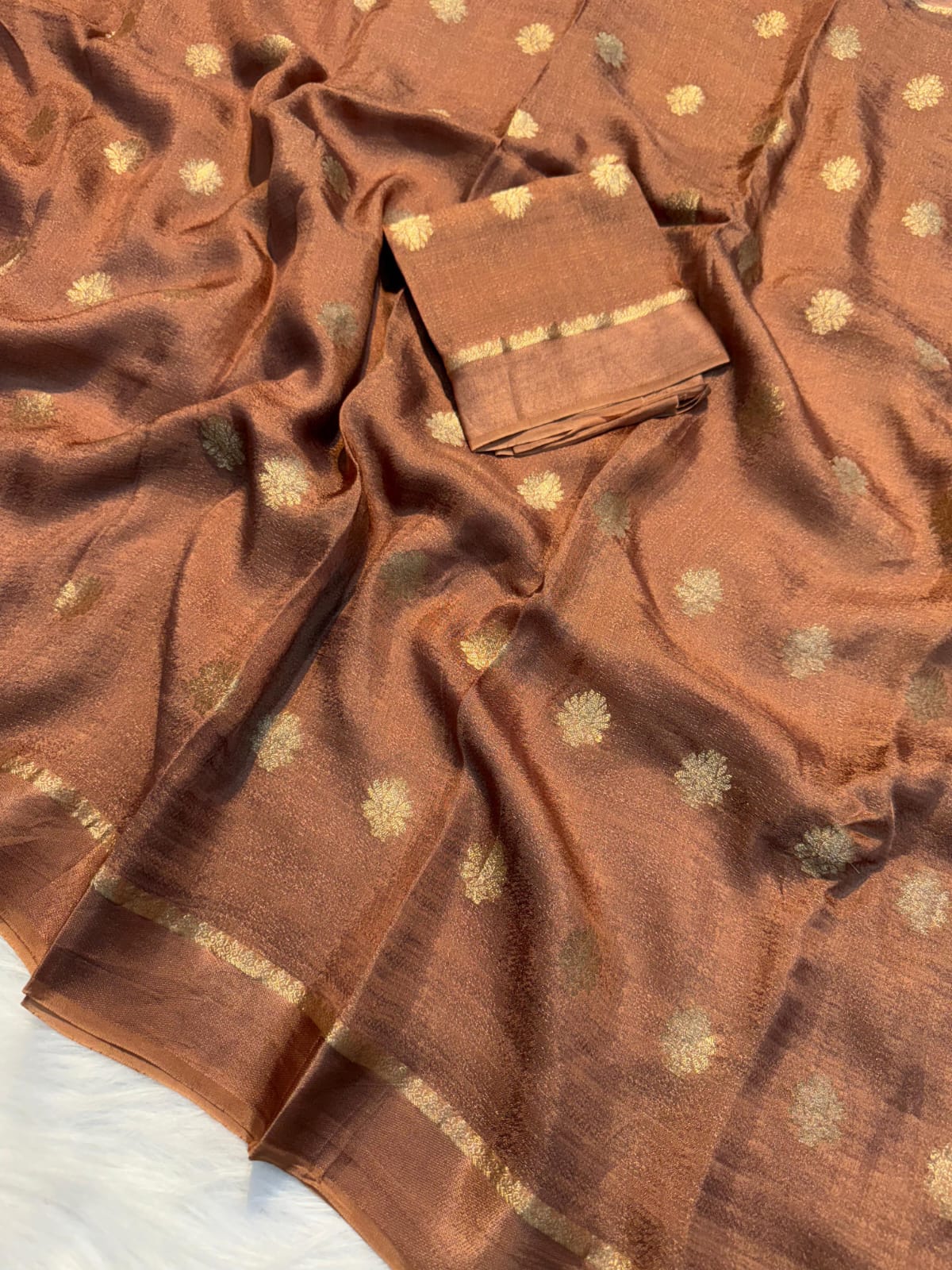 Viscose Silk Saree with Satin Border & Jacquard Leaf Design