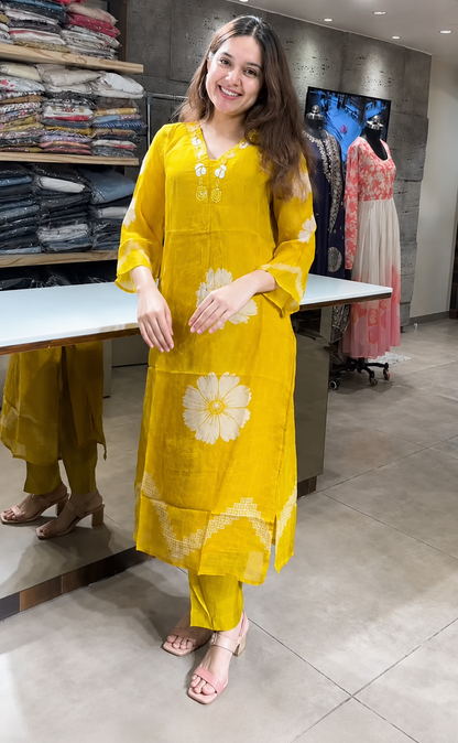 Yellow Floral Print Cotton Kurti Pant Set with Malmal Dupatta